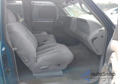 1998 GMC Sierra Sl Wideside z USA, uszkodzony, nr VIN 2GTEK19R8W1553399